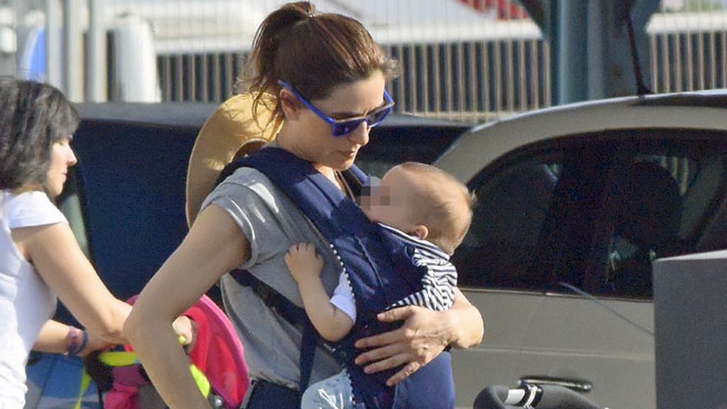 El verano pasado, Raquel pasaba sus últimos días de embarazo en la isla