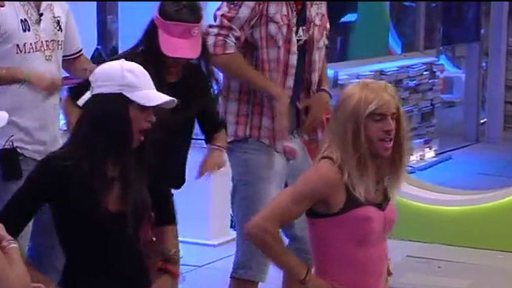 Con pelucas y a lo loco