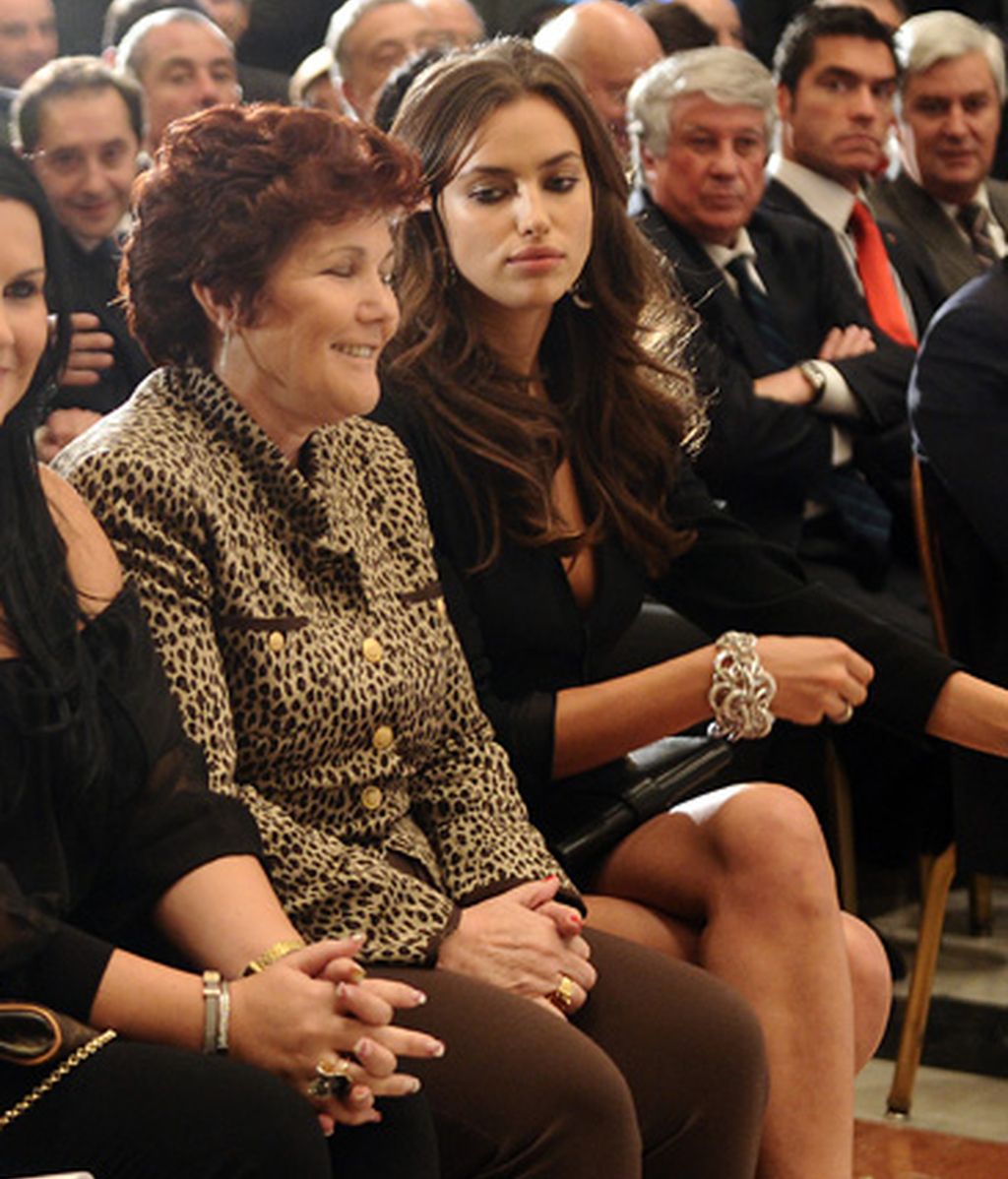 El anillaco de Irina Shayk en la entrega de la Bota de Oro a Cristiano Ronaldo