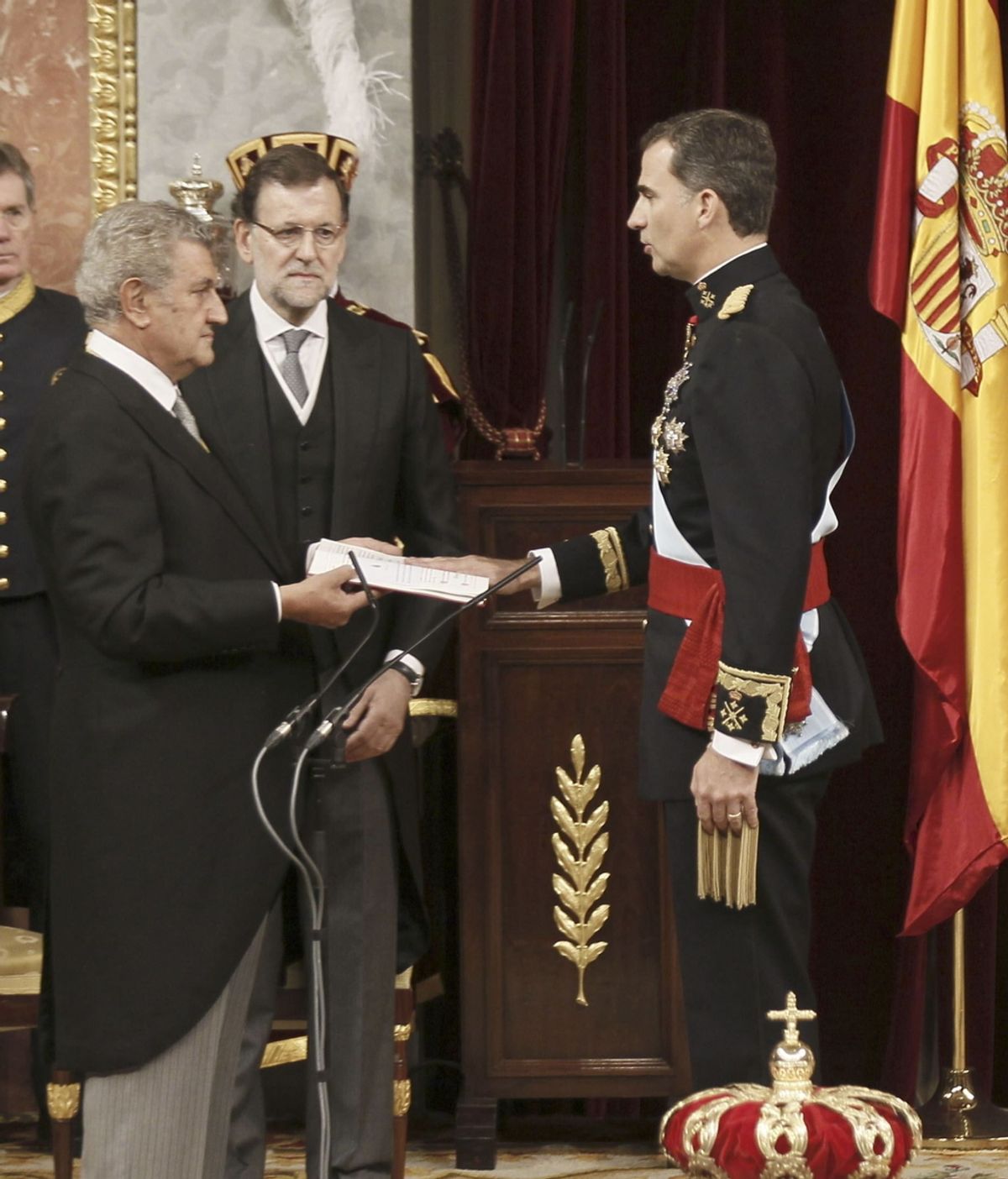 Felipe VI jura la Constitución