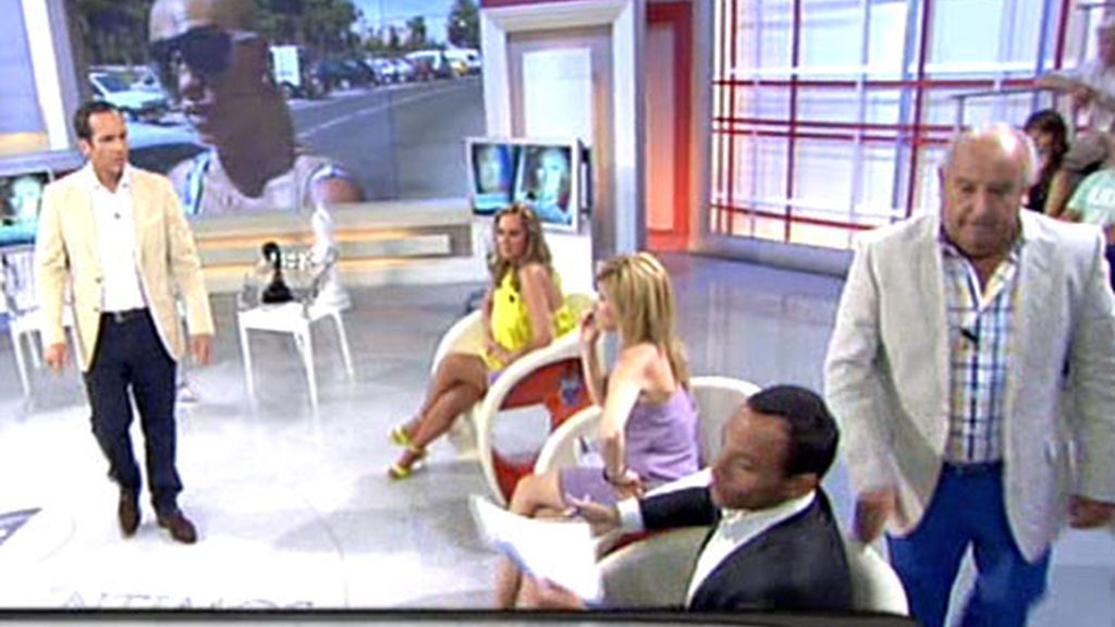 Humberto Janeiro, a punto de abandonar el plató de 'Enemigos íntimos'