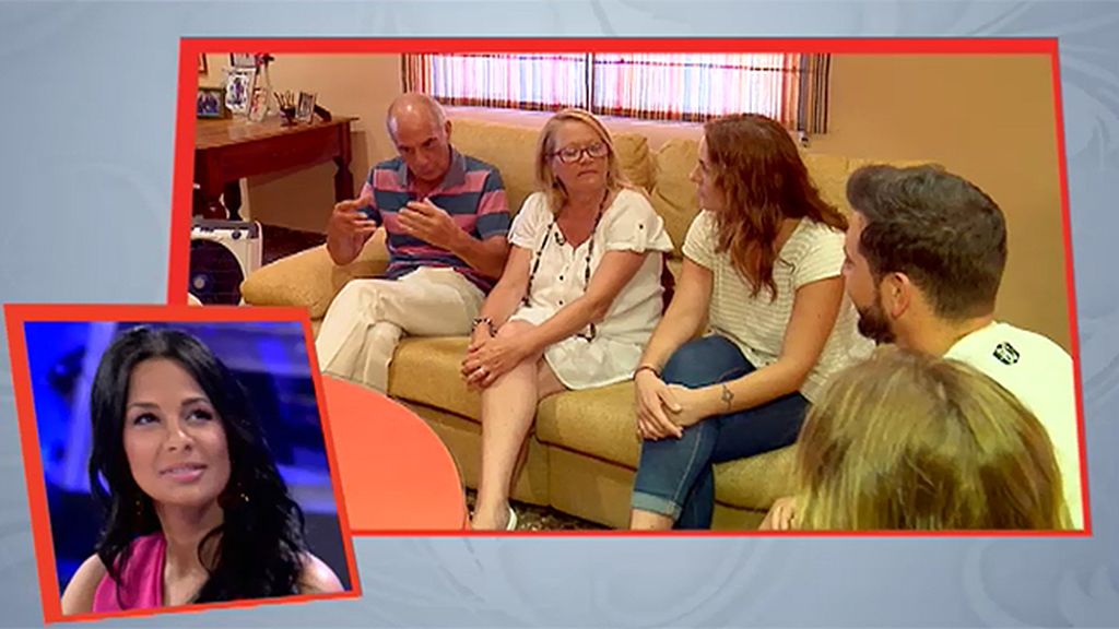 Manu conoce a la familia y los amigos de Susana