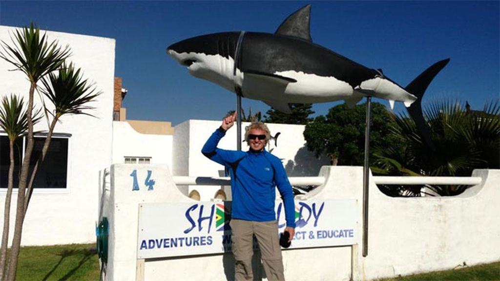 Nadando con el tiburón blanco