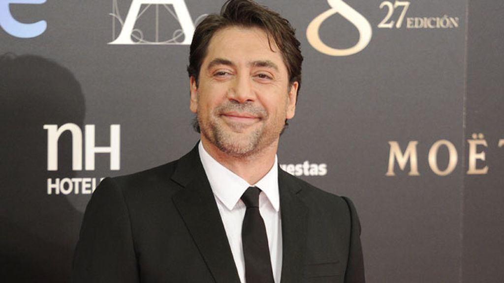 Bardem llegó con corbata y se llevó un Goya por su documental