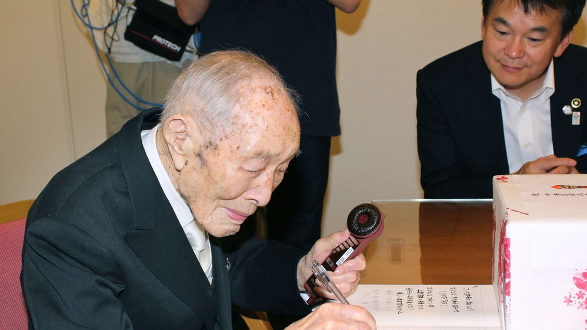 Un japonés de 111 años reconocido como el más viejo del mundo por el 'Guinness World Record'