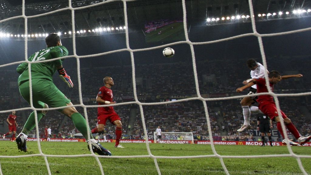 M. Gómez gana la partida a C. Ronaldo