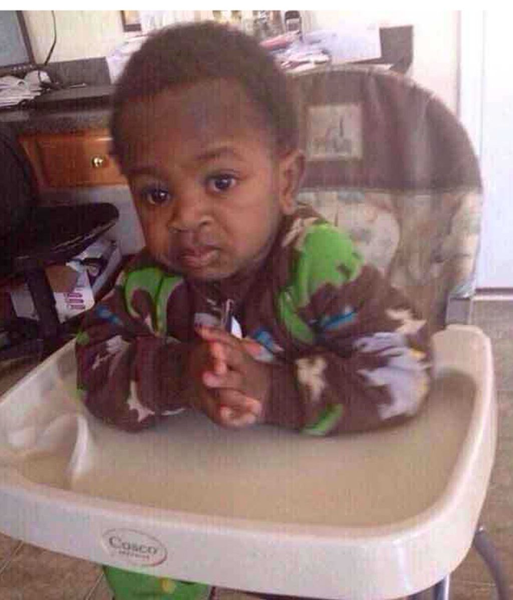 Recién nacidos con líneas de expresión