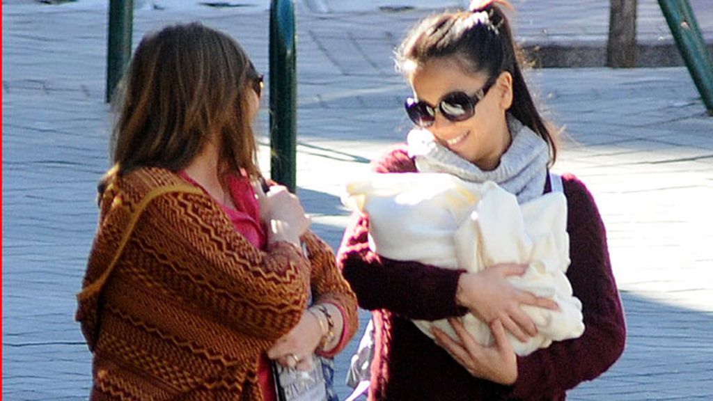 La madre de Julia ha venido de Argentina por el nacimento de su nieta