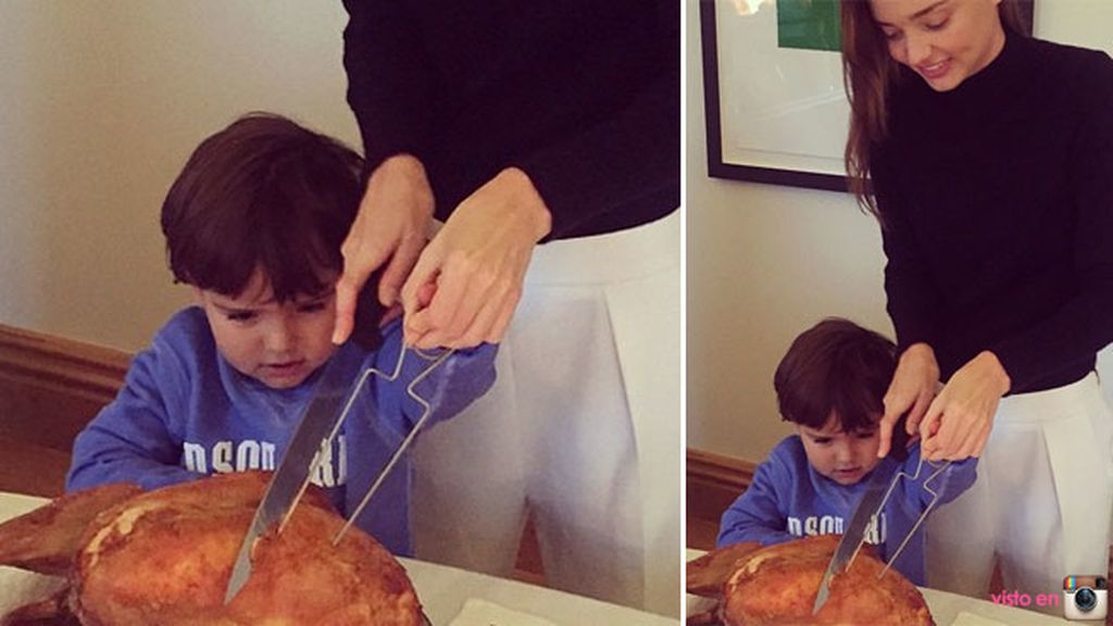Miranda Kerr y su hijo Flynn trinchan el tradicional pavo juntos