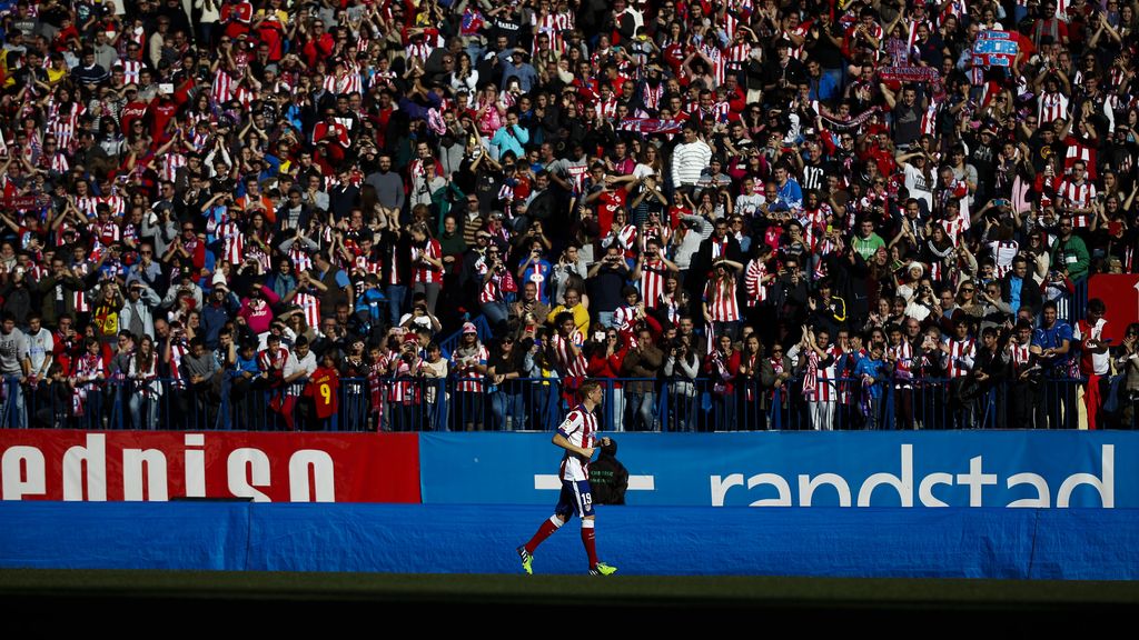 Las mejores fotos de la presentación de Fernando Torres con el Atlético de Madrid