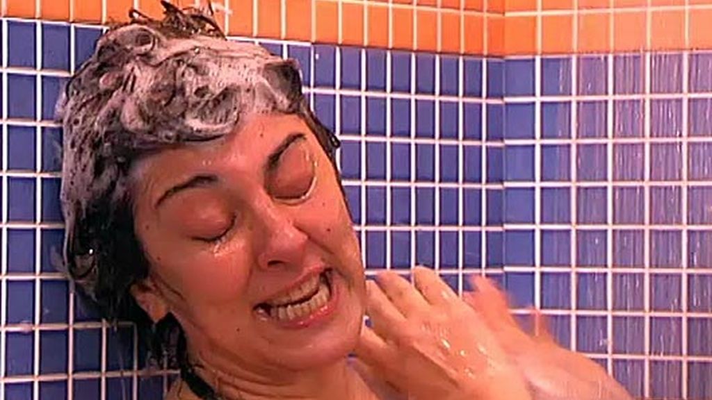 ¡Araceli y Enrique juntos en la ducha!