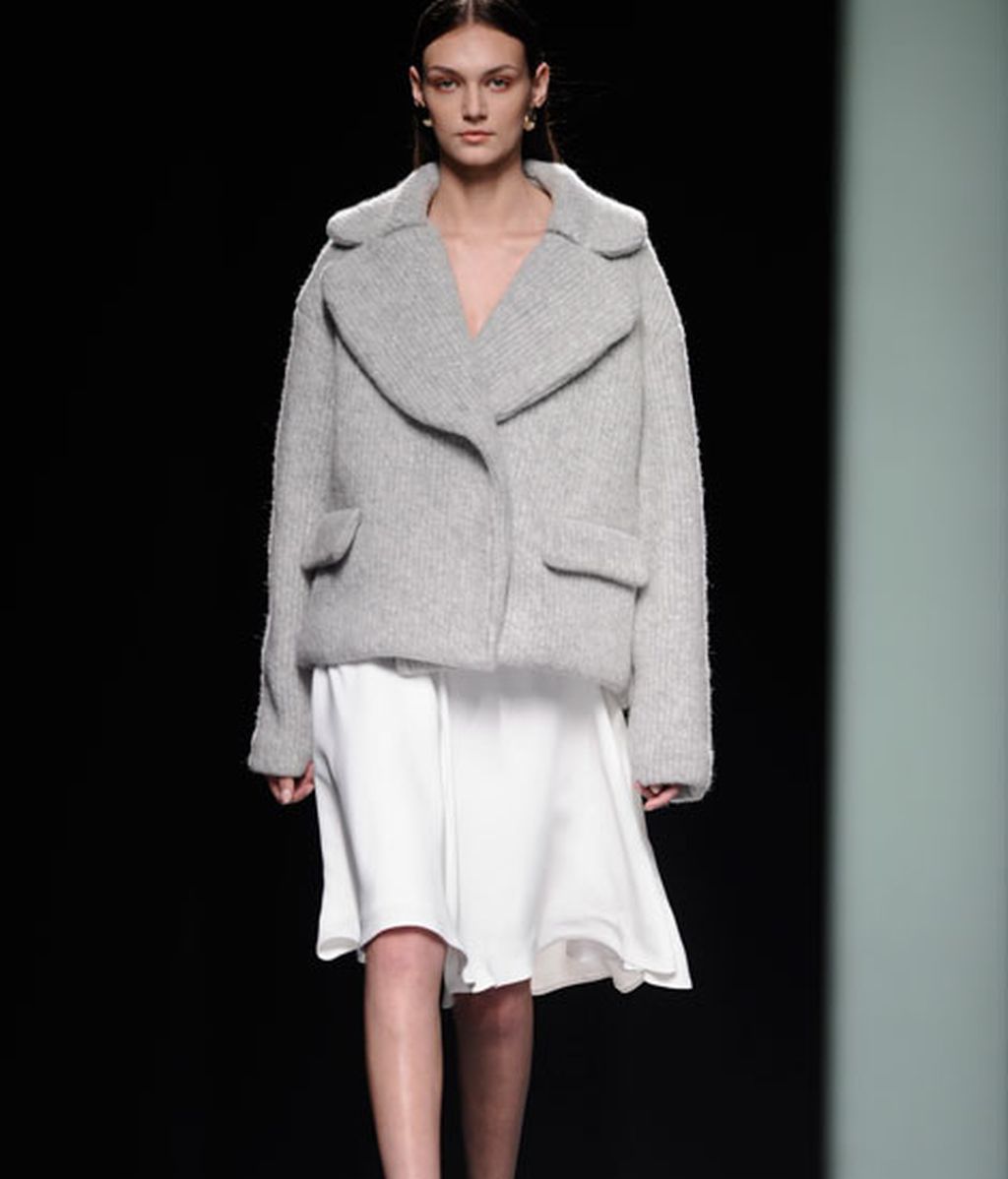 Moisés Nieto: geometría monocromática