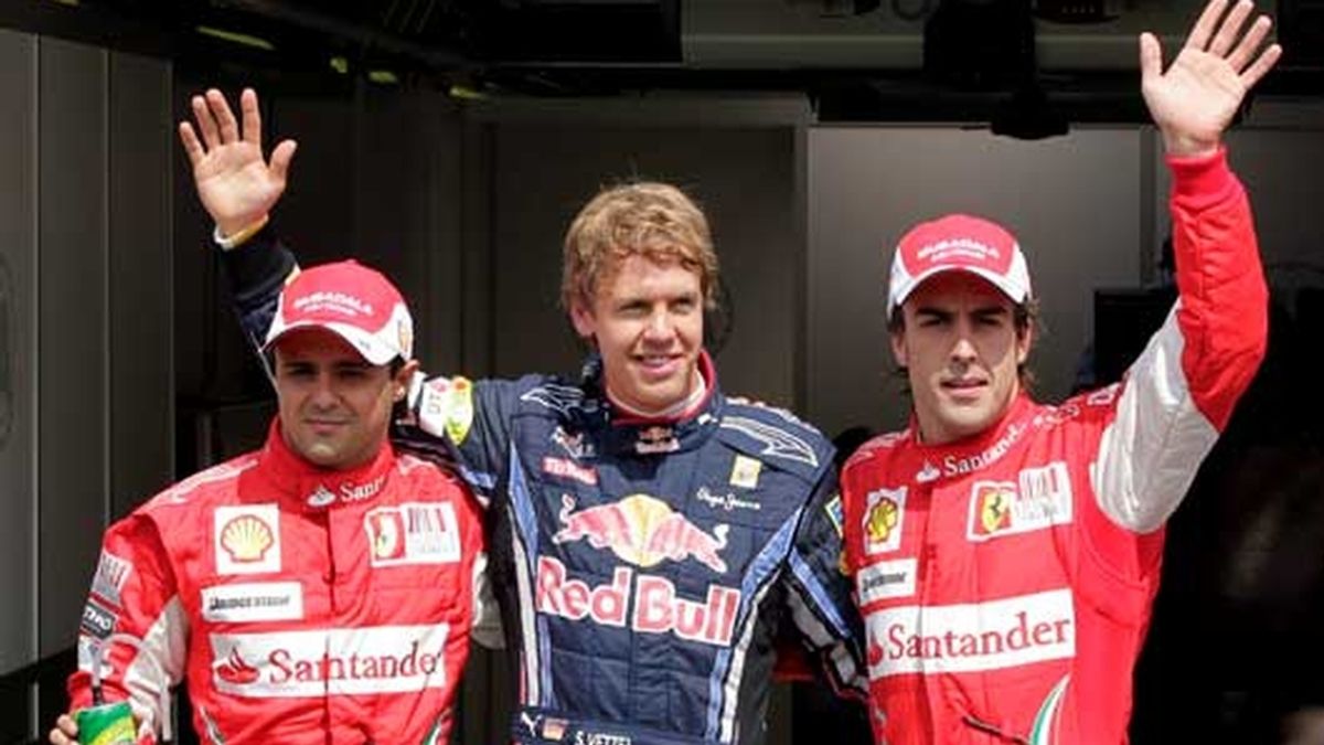 Vettel logró en Hockenheim la 10ª 'pole' de la temporada para Red Bull. Foto: AP