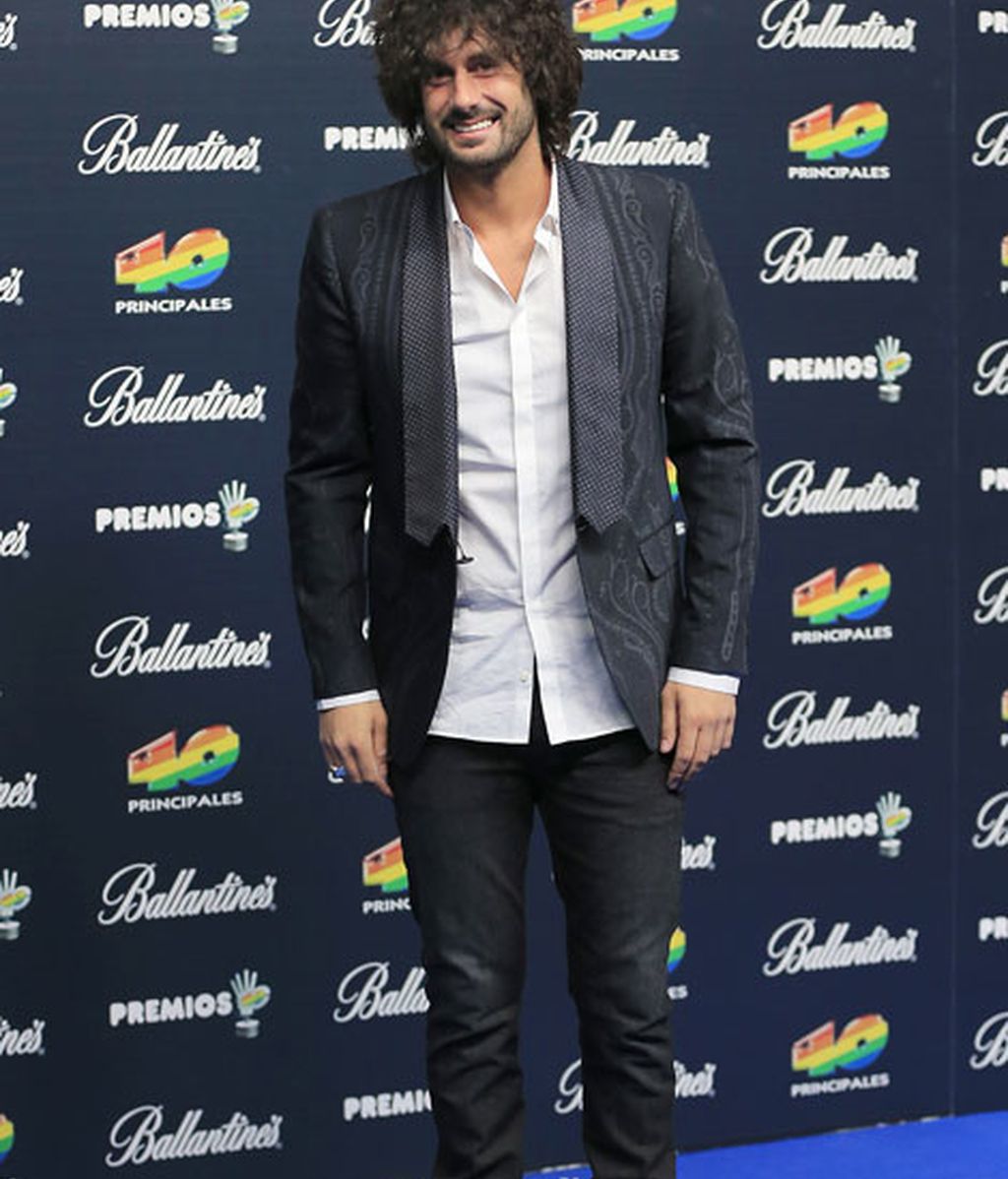 Malú, 'One Direction', Dani Martín... glamour en la alfombra azul de la gala 40 Principales