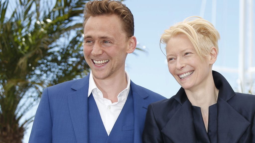 Los actores Tom Hiddleston y Tilda Swinton