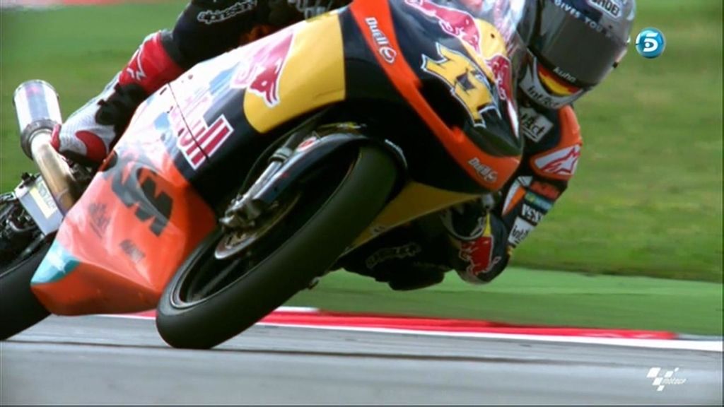 Sandro Cortese hace historia en Moto3™