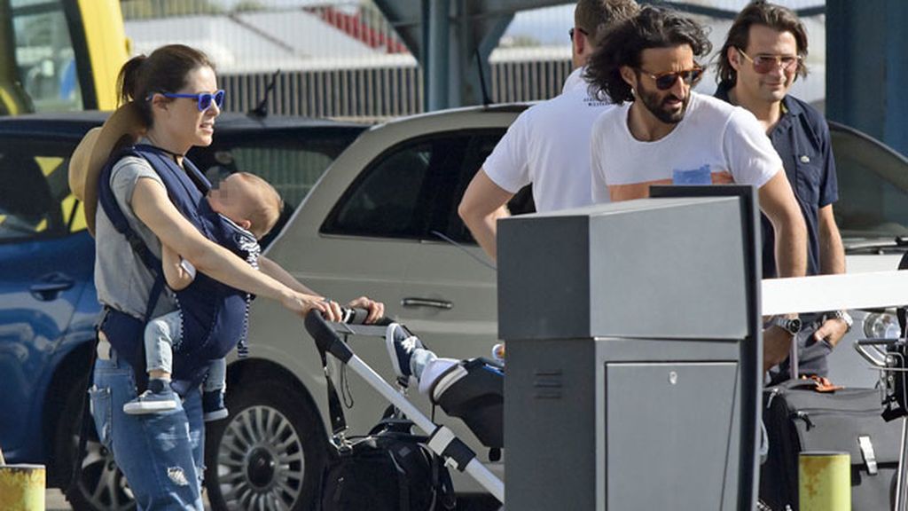 El verano pasado Raquel pasaba sus últimos días de embarazo en la isla