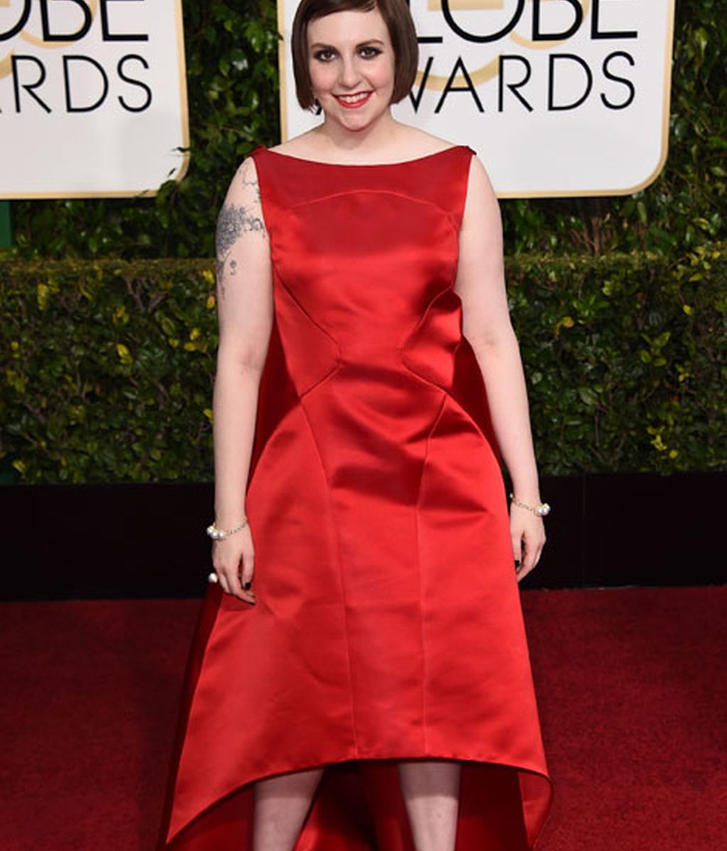 Las actrices arriesgan poco en la alfombra roja de los Globos de Oro