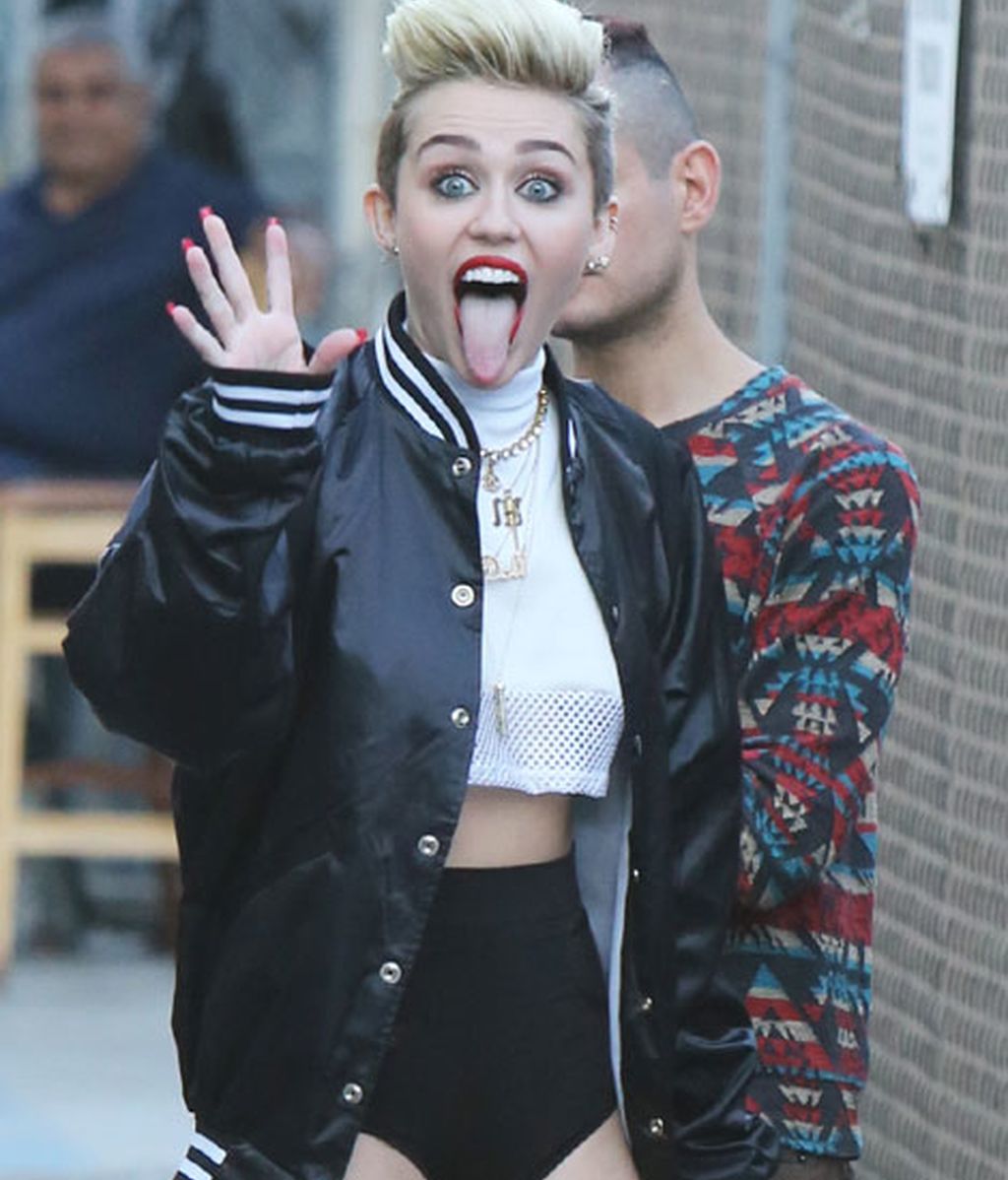 Las mil y una lenguas de Miley Cyrus