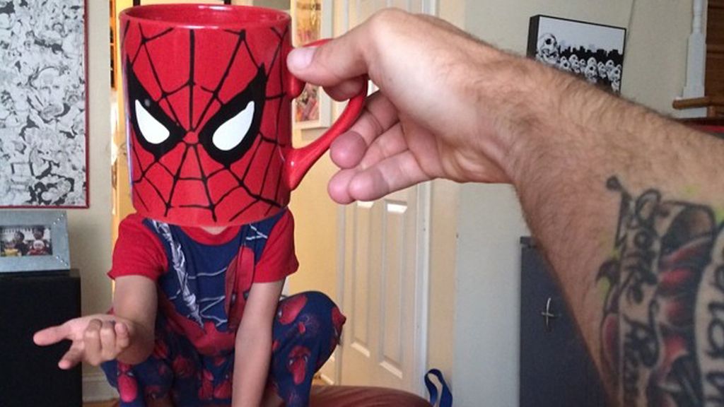 Convierte a sus hijos en superhéroes con tazas de desayuno