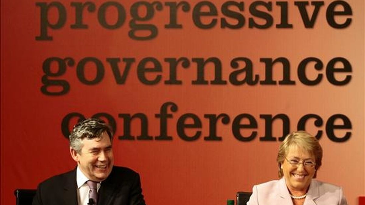 La presidenta de Chile, Michelle Bachelet, y el primer primer ministro británico, Gordon Brown, participan del "Seminario Internacional Progresista 2009" en Viña del Mar, a 120 kilómetros al noroeste de Santiago (Chile). EFE