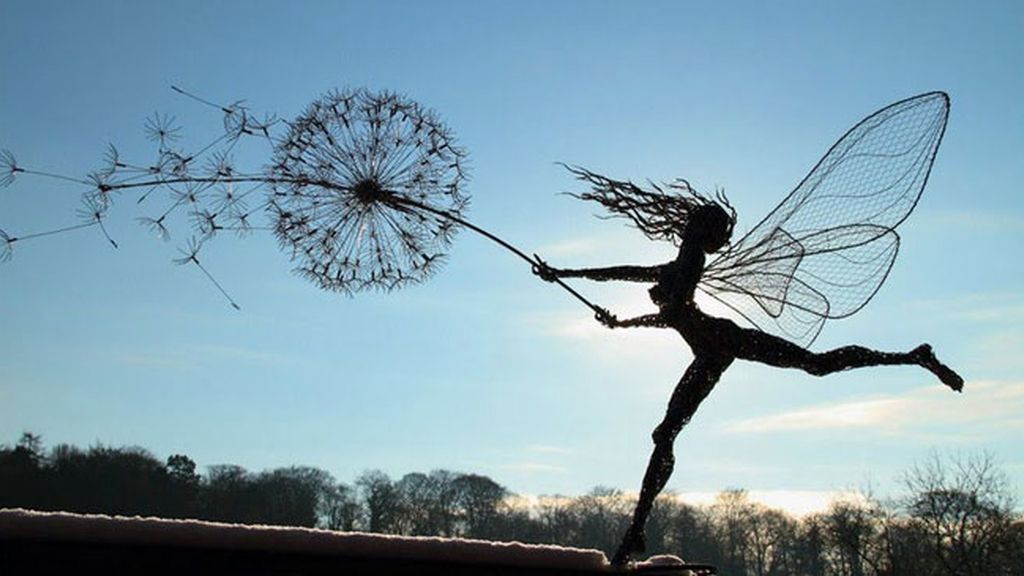 El artista Robin Wight crea estas obras con acero inoxidable