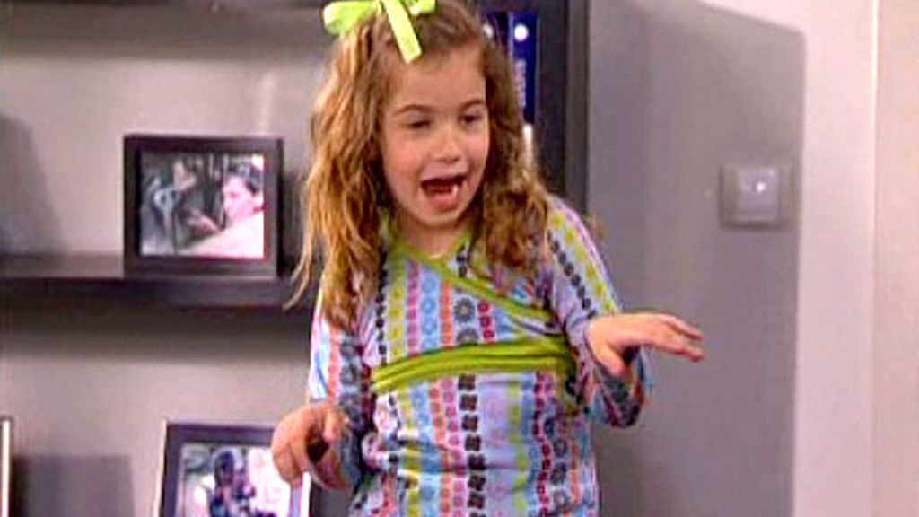 Cap. 9,T.2: 'Swingers, una boda exprés y una niña huerfanita'