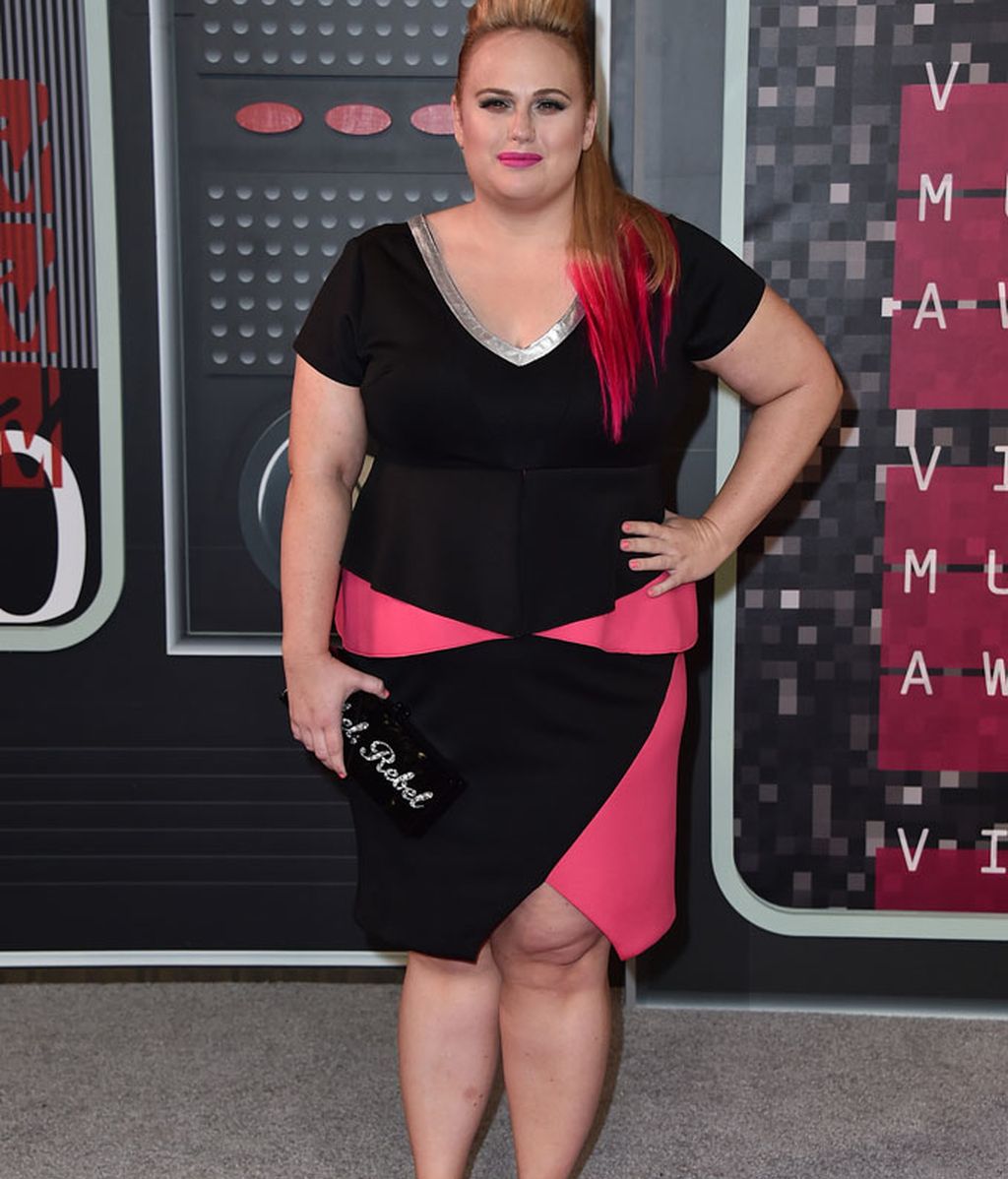 Rebel Wilson de Eloquii en los MTV