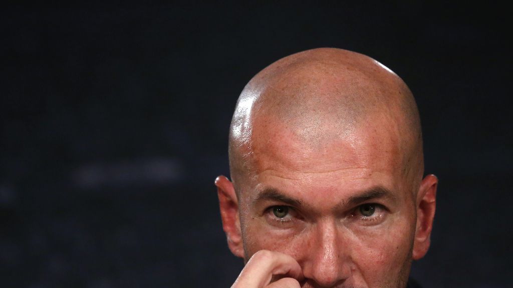 Zidane comienza su andadura como entrenador de Real Madrid (09/01/2016)