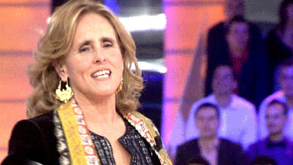 Milá, vestida de lagarterana