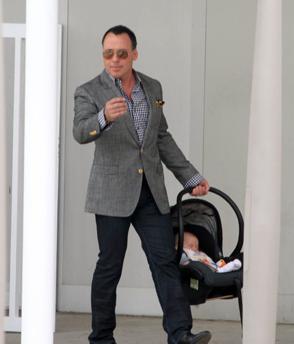 Zach, el bebé viajero de Elton John