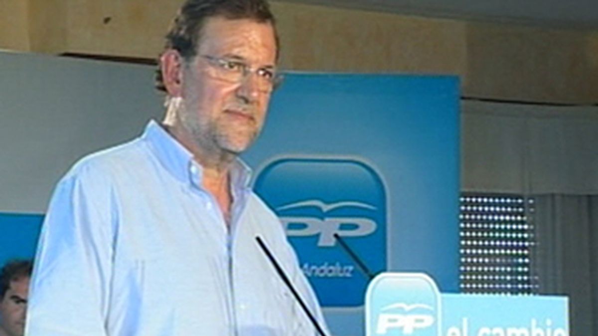 Rajoy exige a Zapatero que explique la misión de España en afganistá