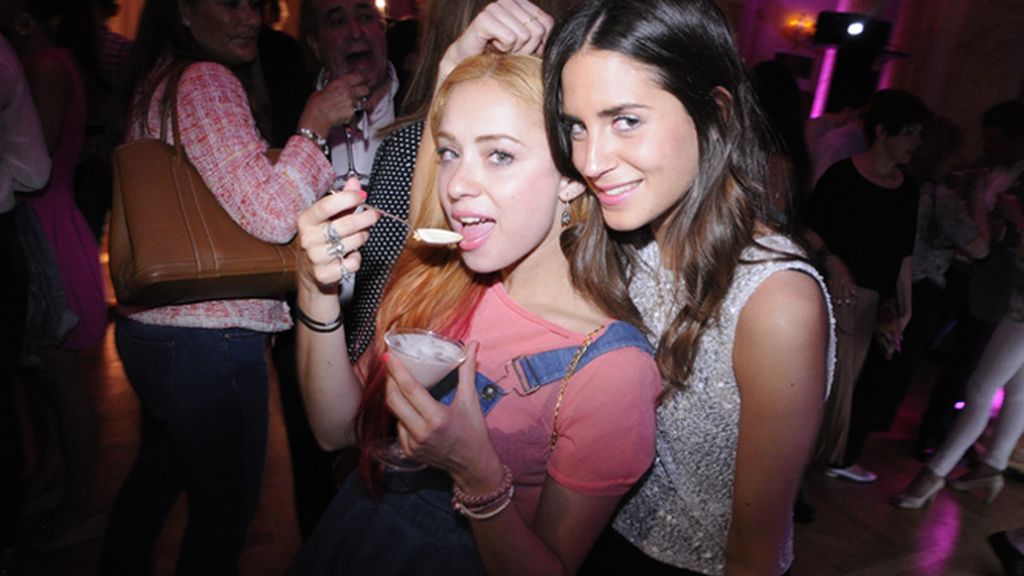 Blanca Suárez y Kira Miró, animado corrillo en la fiesta de Harper´s Baazar