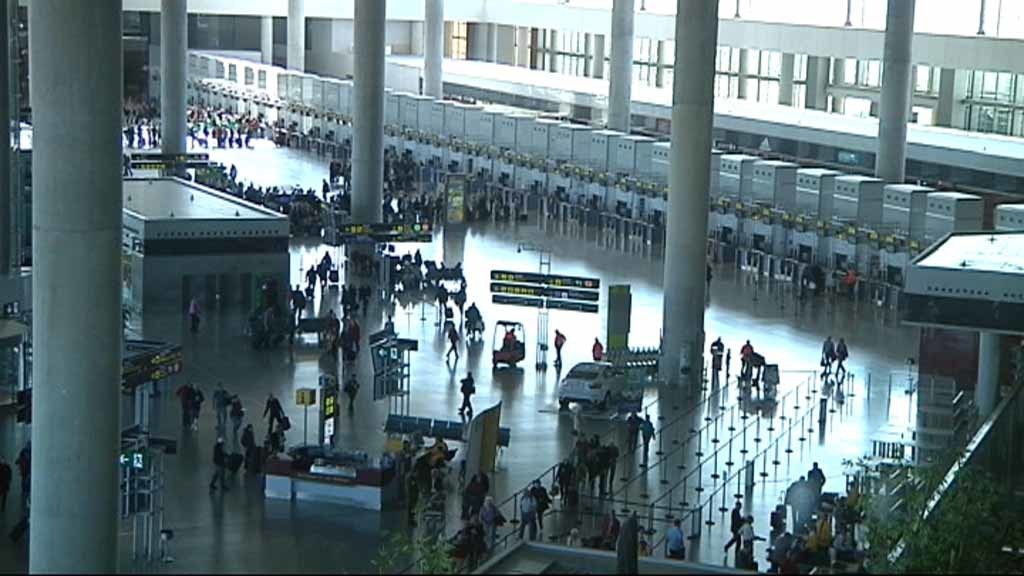 Callejeros se cuela en terminales aeroportuarias