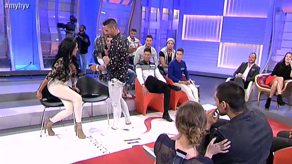 Ángel, a Aura: "quiero compartir mi vida contigo"