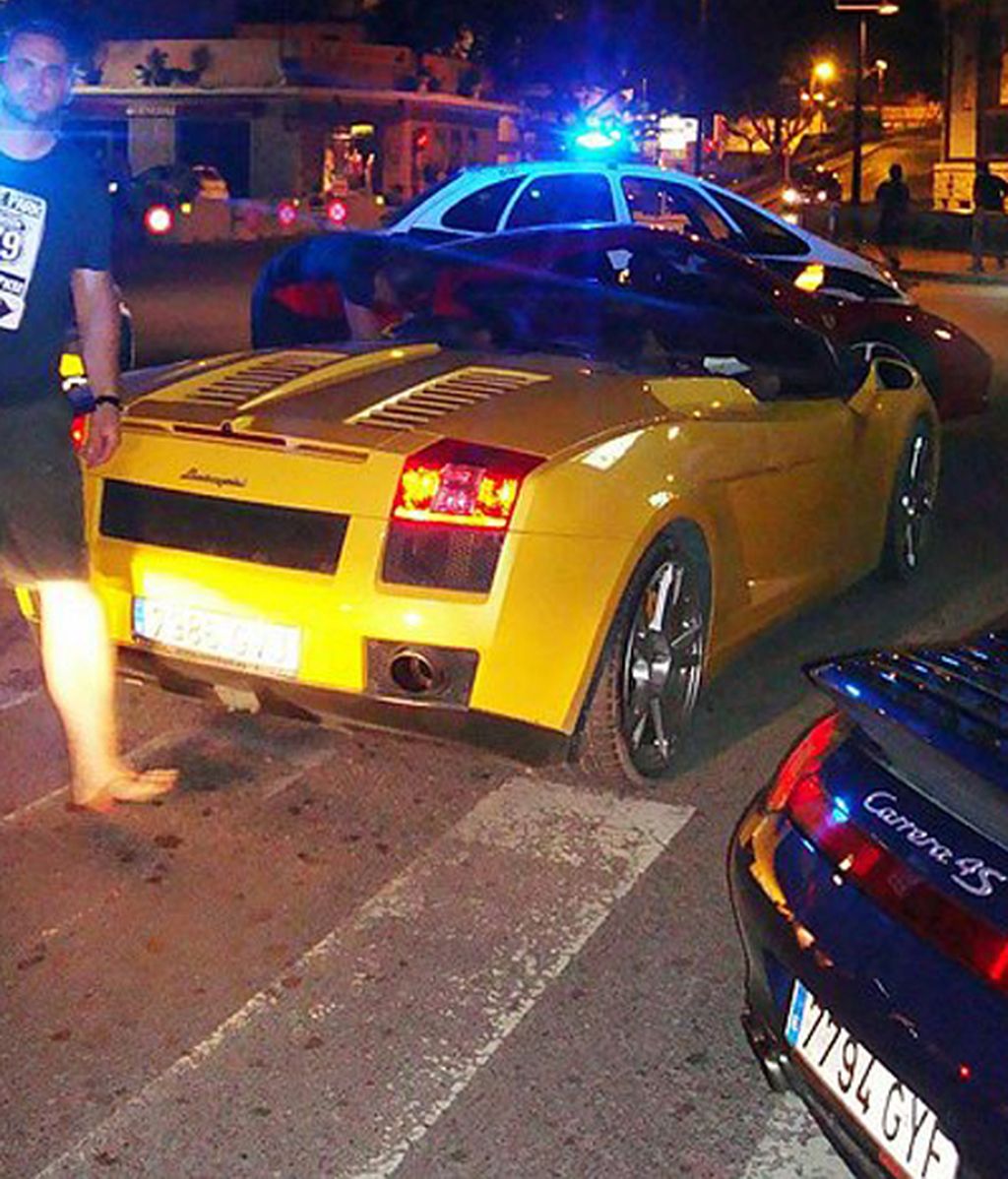 Benzema vuelve a liarla en Porsche