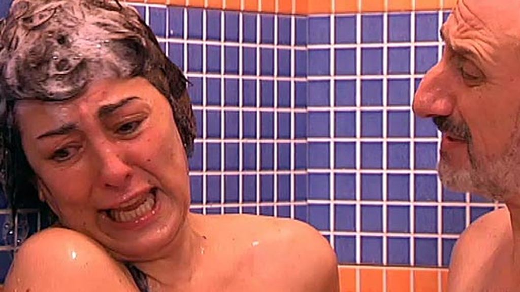 ¡Araceli y Enrique juntos en la ducha!