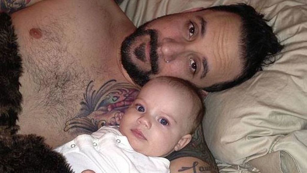 A.J. McLean ya es papá y diseña complementos