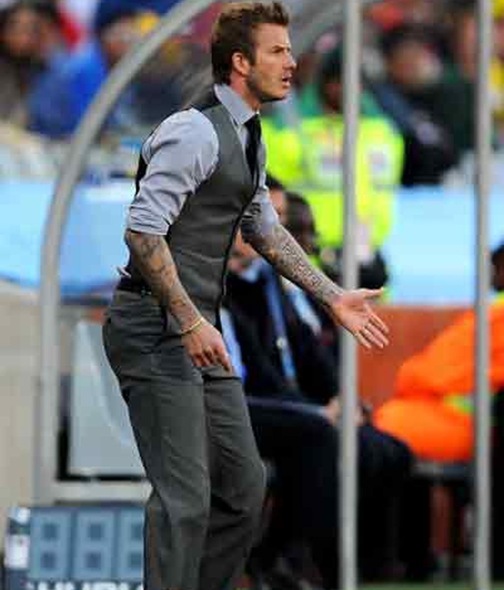 Beckham es el preferido por los tabloides británicos para sustituir a Capello Beckham es el preferido por los tabloides británicos para sustituir a Capello