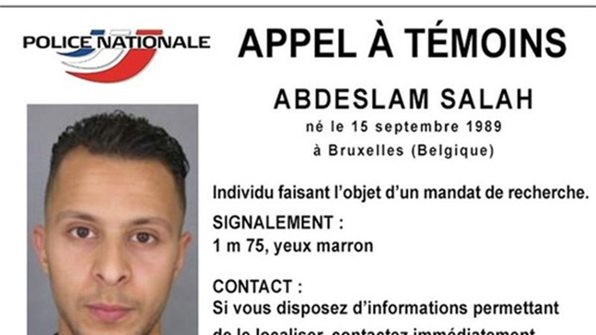 La Policía publica la identidad de un sospechoso a la fuga de los ataques terroristas de París