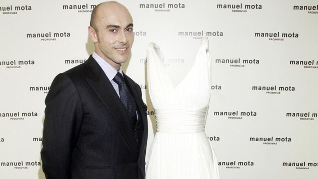 Así fueron las novias famosas de Manuel Mota