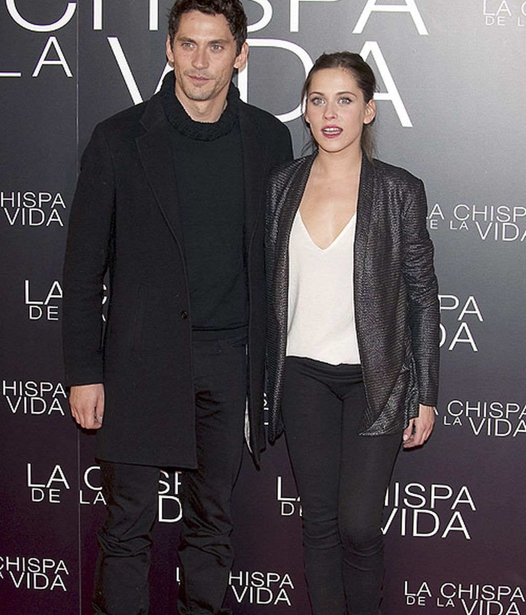 ¿Glamour o casual? Ellas encuentran 'la chispa informal'