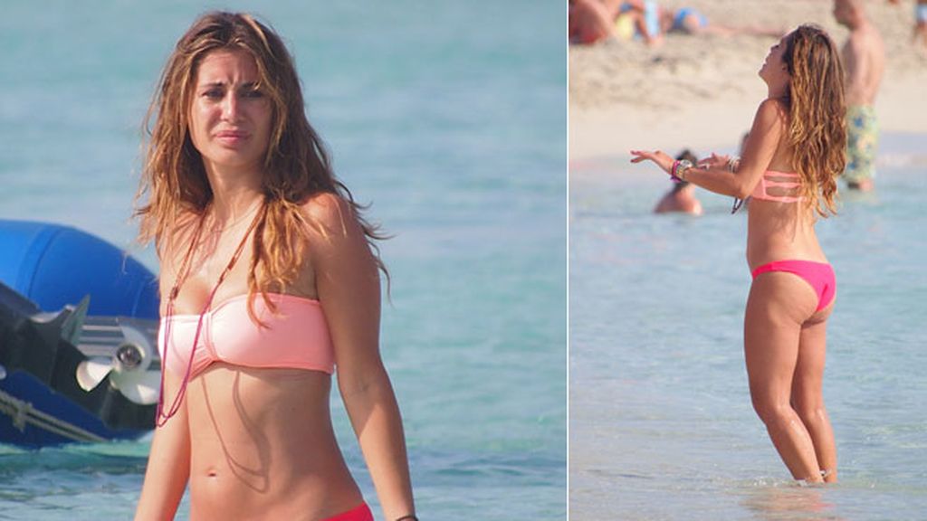 Elena Tablada presume de cuerpo junto a su chico