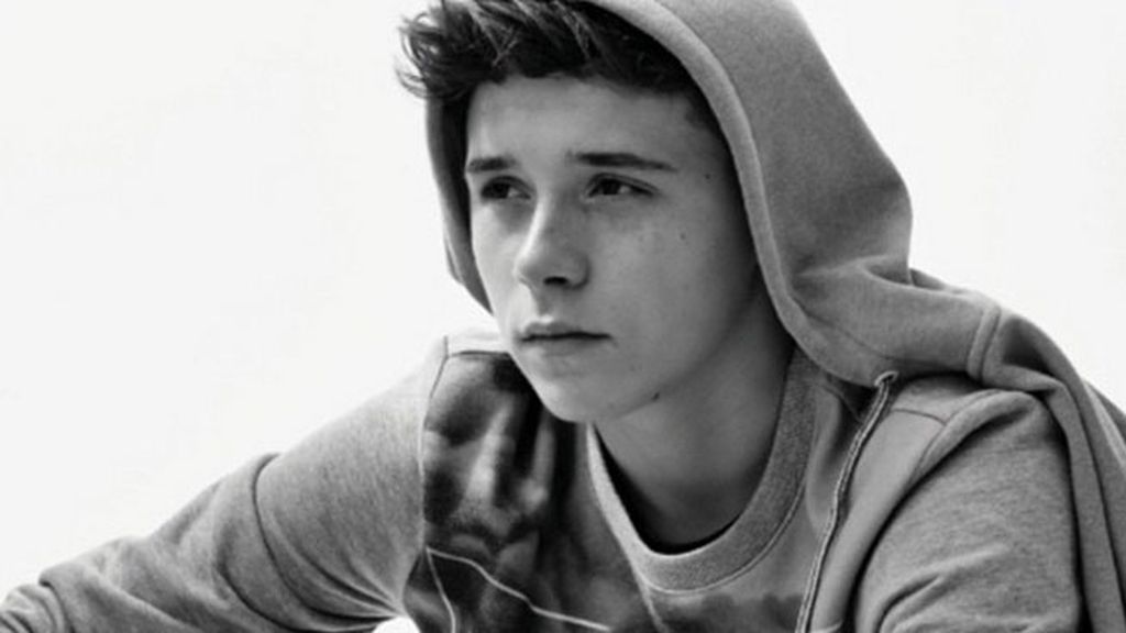 Brooklyn Beckham, siguiendo el rastro de sus padres