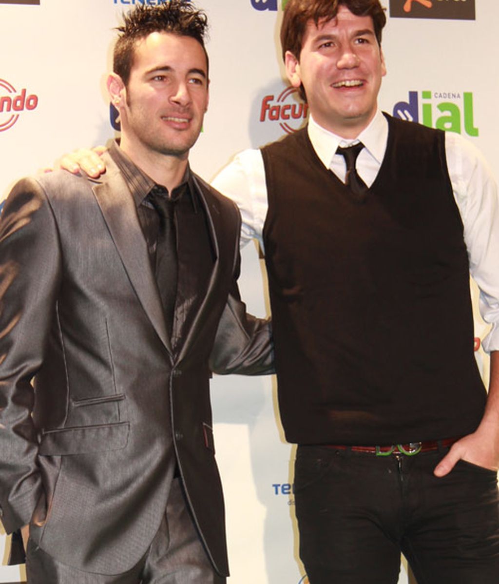 Famosos y premiados en el photocall de los Premios Cadena Dial