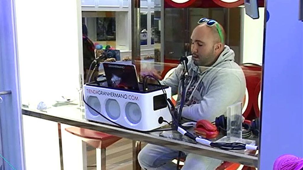 Copas, música y muchas rísas... así es Kiko de noche