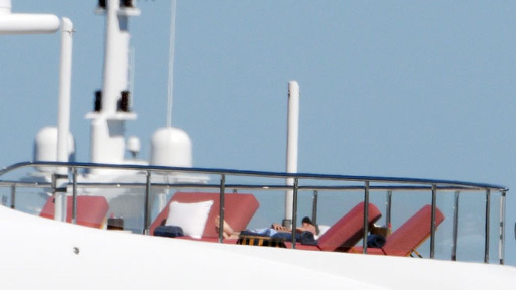 Catherine Zeta-Jones y Michael Douglas recuperan fuerzas en Saint Tropez