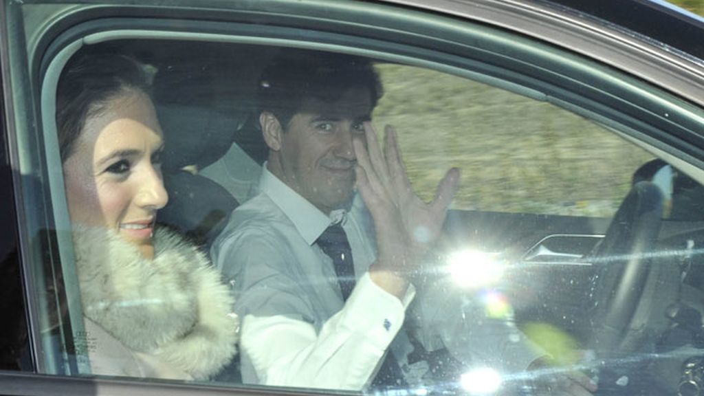 Primeras imágenes de la familia Janeiro-Campanario en la boda de Víctor y Beatriz Trapote