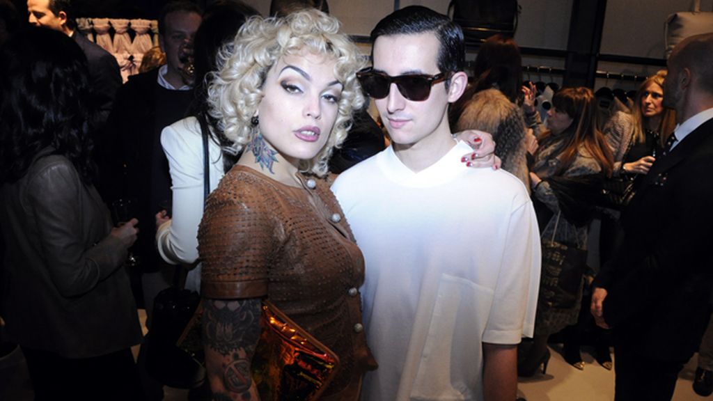 Con Vinila Von Bismarck