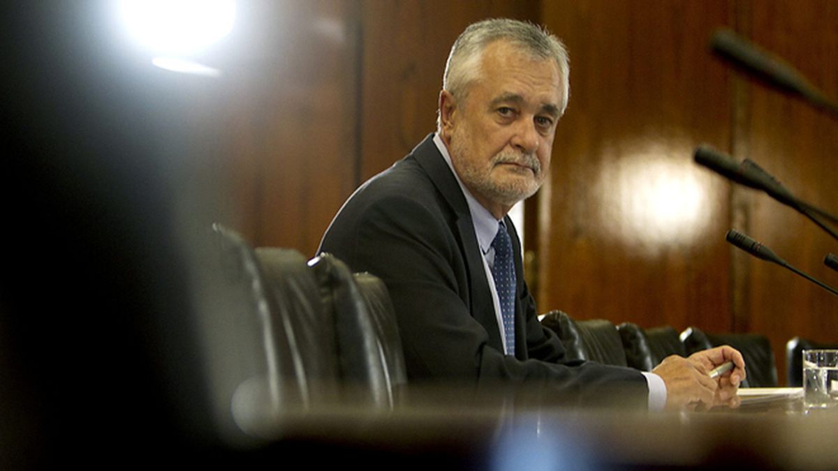 José Antonio Griñán, Presidente de la Junta de Andalucía, comparece ante la comisión de investigación de los ERE fraudulentos